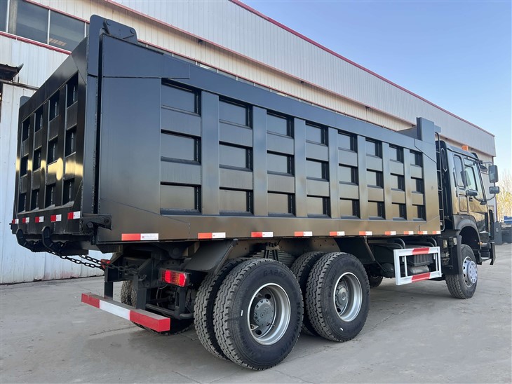 SINOTRUK Tipper Dump Truck 6x4 375/371 HP Euro 2